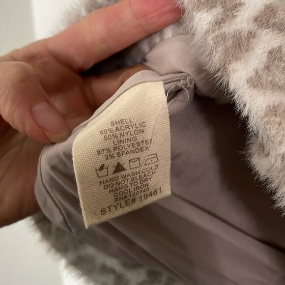Mystree Neutral Leopard Fuzzy Jacket Size Small - Picture 9 of 9
